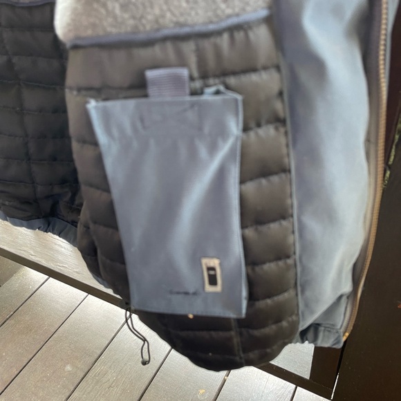 Nice Men's  Blue  Jacket.  Size Medium.  Great Shape! - Picture 9 of 13